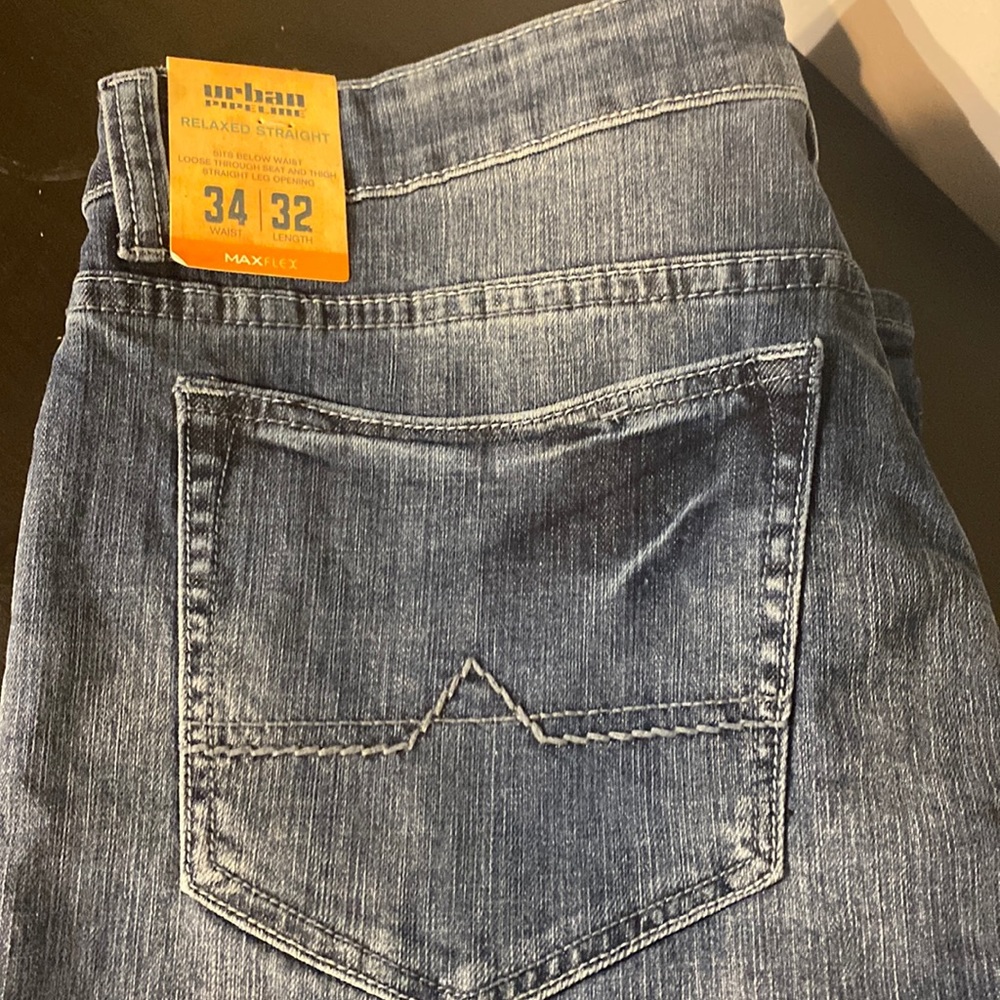 Urban Pipeline Relaxed Straight Jeans - 34x32 new with tags